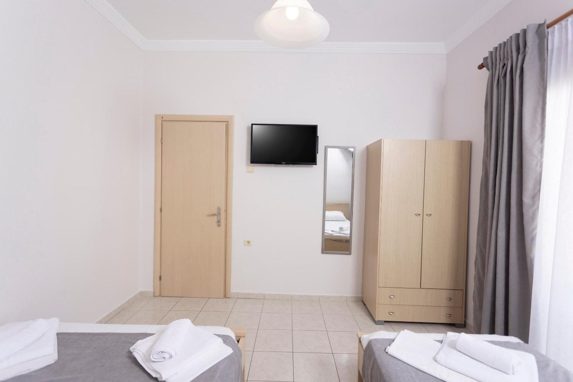Ice Hot Rooms Pefkochori Buitenkant foto